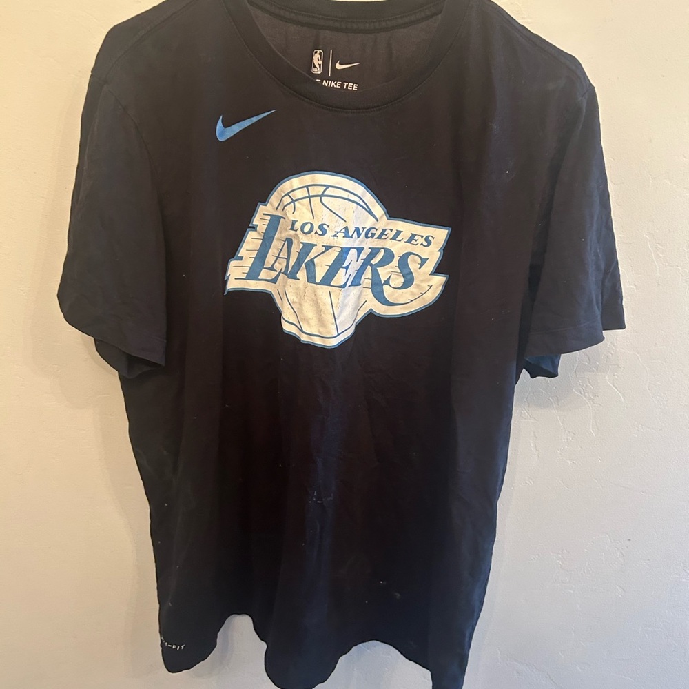 Nike lakers shirt